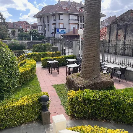 Apartment De *