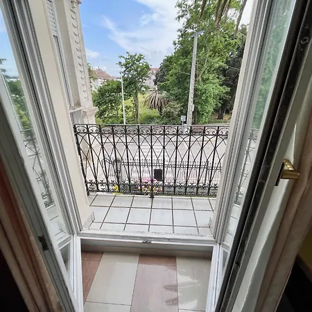 诺哈别墅公寓 *